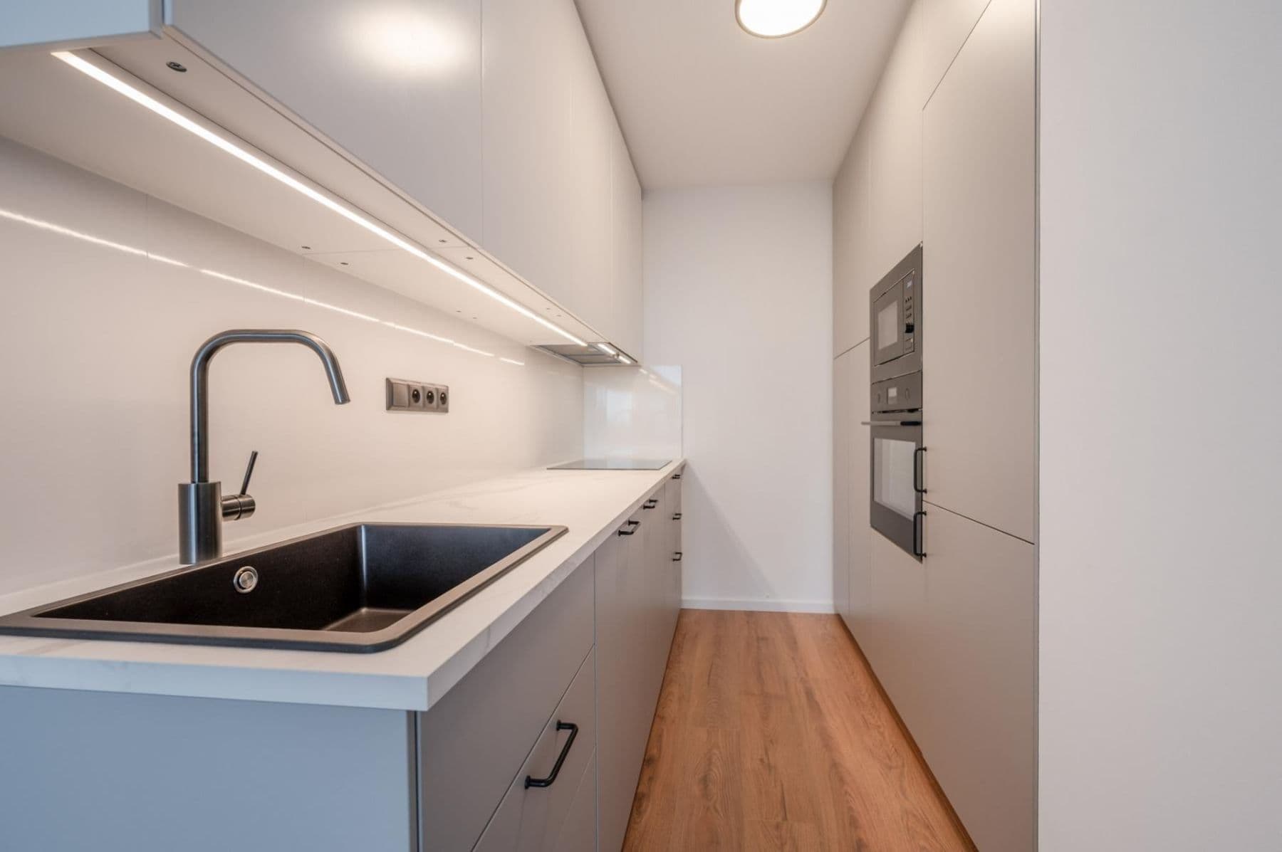 2 bedroom with open-plan kitchen flat to rent, 65 m², Podjavorinské, Prague, Prague 2 bedroom with open-plan kitchen flat to rent, 65 m², Podjavorinské, Prague, Prague