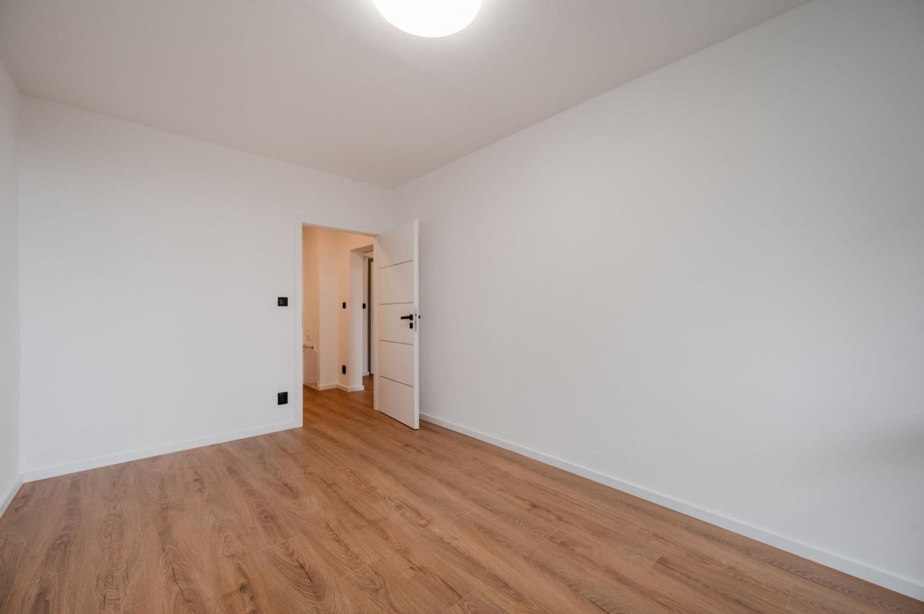 2 bedroom with open-plan kitchen flat to rent, 65 m², Podjavorinské, Prague, Prague 2 bedroom with open-plan kitchen flat to rent, 65 m², Podjavorinské, Prague, Prague