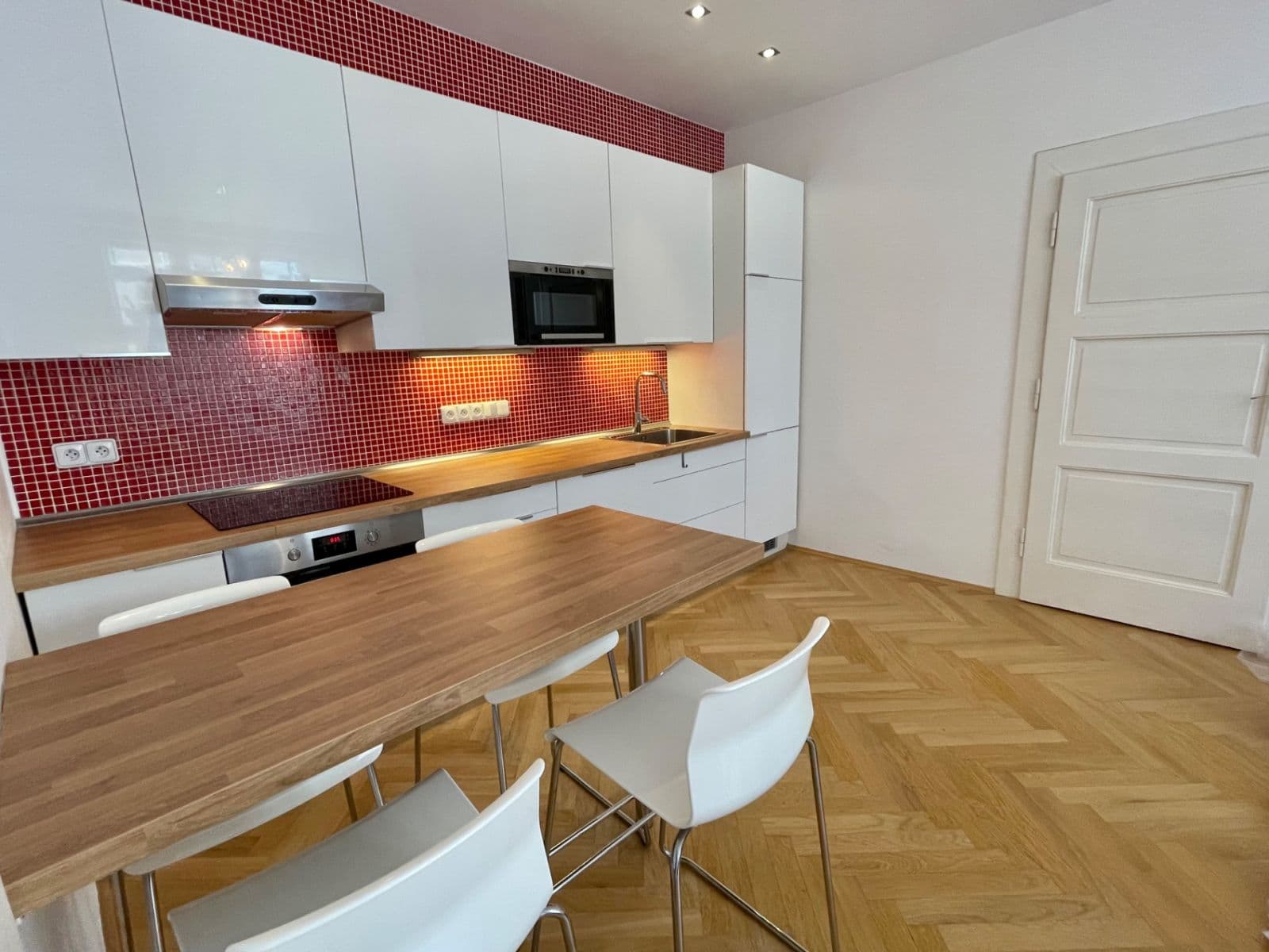 1 bedroom with open-plan kitchen flat to rent, 51 m², Buzulucká, Prague, Prague 1 bedroom with open-plan kitchen flat to rent, 51 m², Buzulucká, Prague, Prague