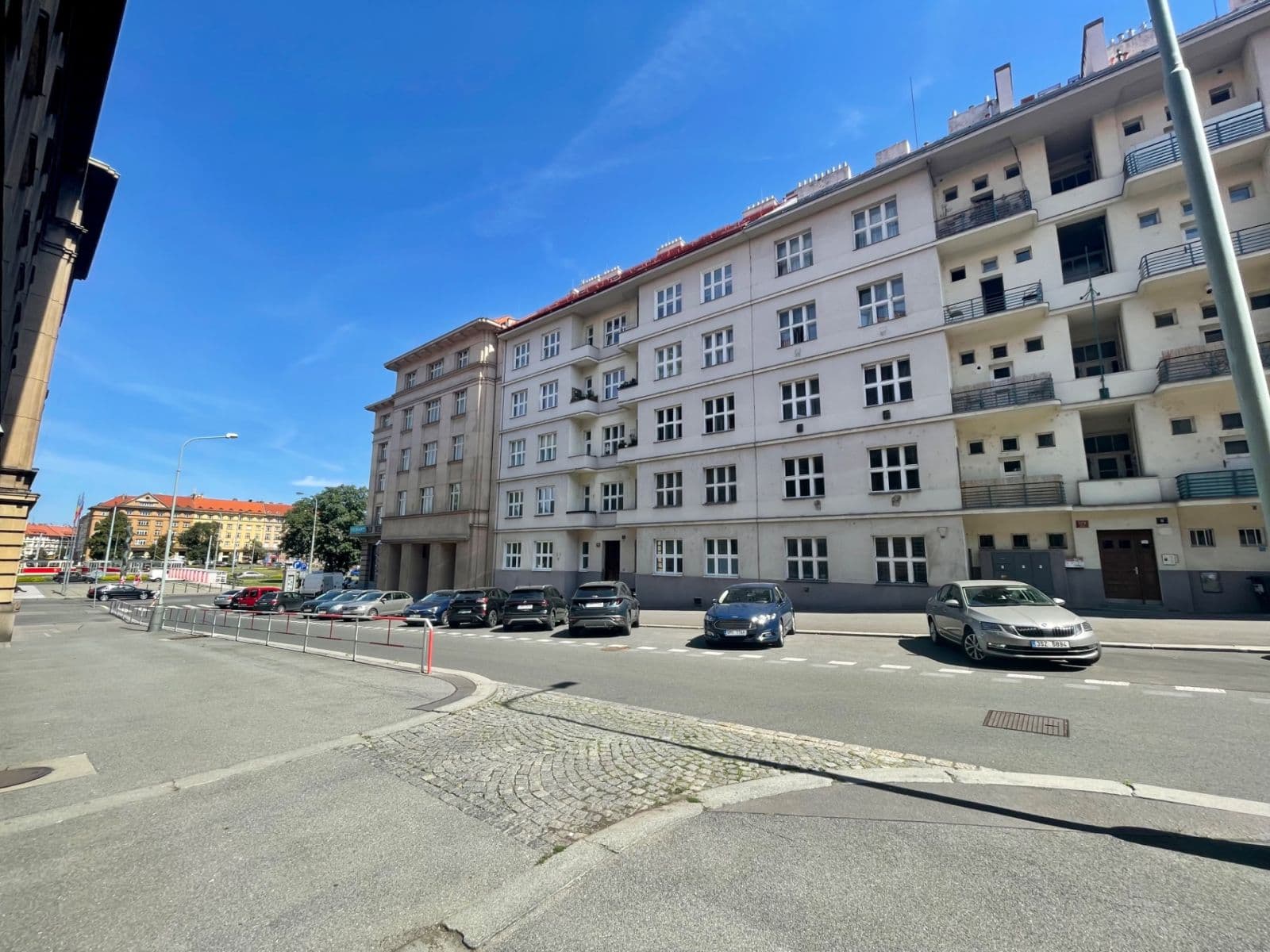 1 bedroom with open-plan kitchen flat to rent, 51 m², Buzulucká, Prague, Prague 1 bedroom with open-plan kitchen flat to rent, 51 m², Buzulucká, Prague, Prague
