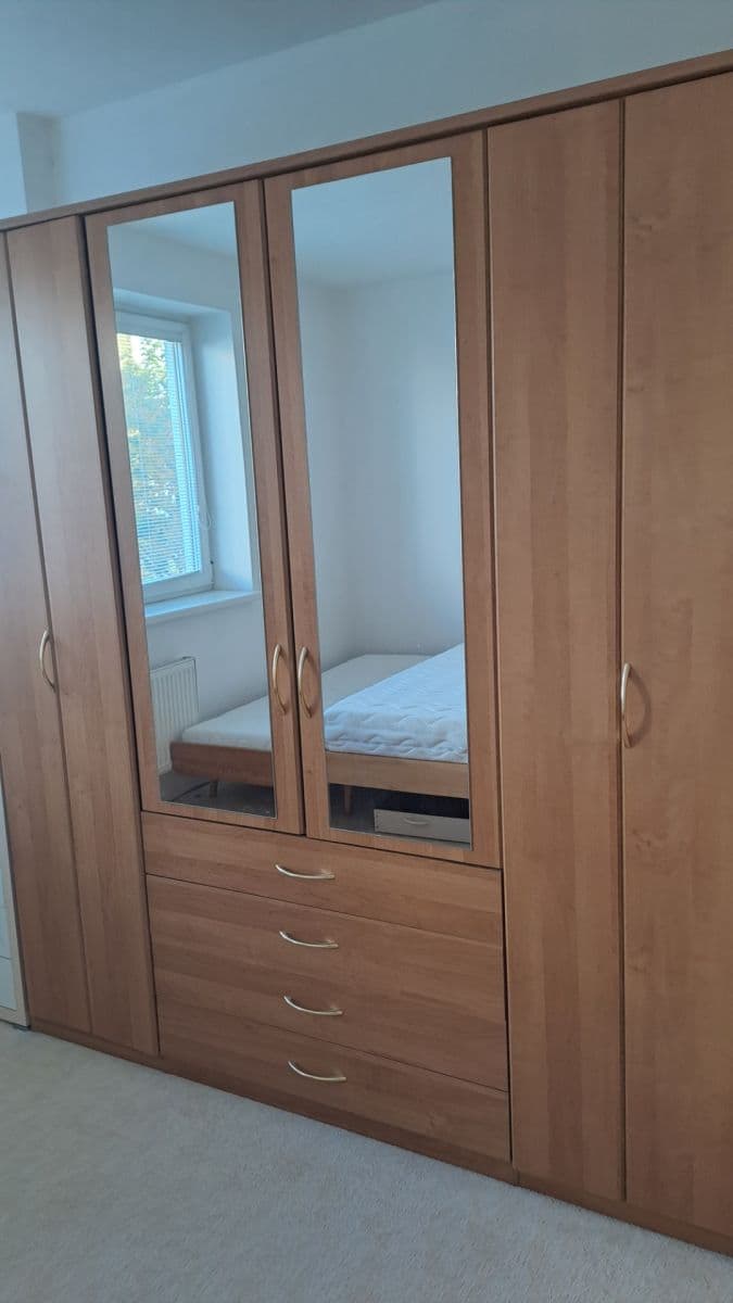 2 bedroom with open-plan kitchen flat to rent, 82 m², Jírova, Brno, Jihomoravský Region 2 bedroom with open-plan kitchen flat to rent, 82 m², Jírova, Brno, Jihomoravský Region