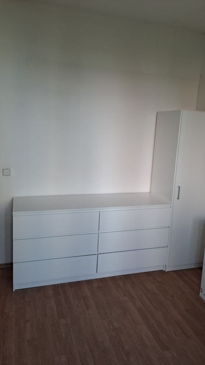 2 bedroom with open-plan kitchen flat to rent, 82 m², Jírova, Brno, Jihomoravský Region 2 bedroom with open-plan kitchen flat to rent, 82 m², Jírova, Brno, Jihomoravský Region