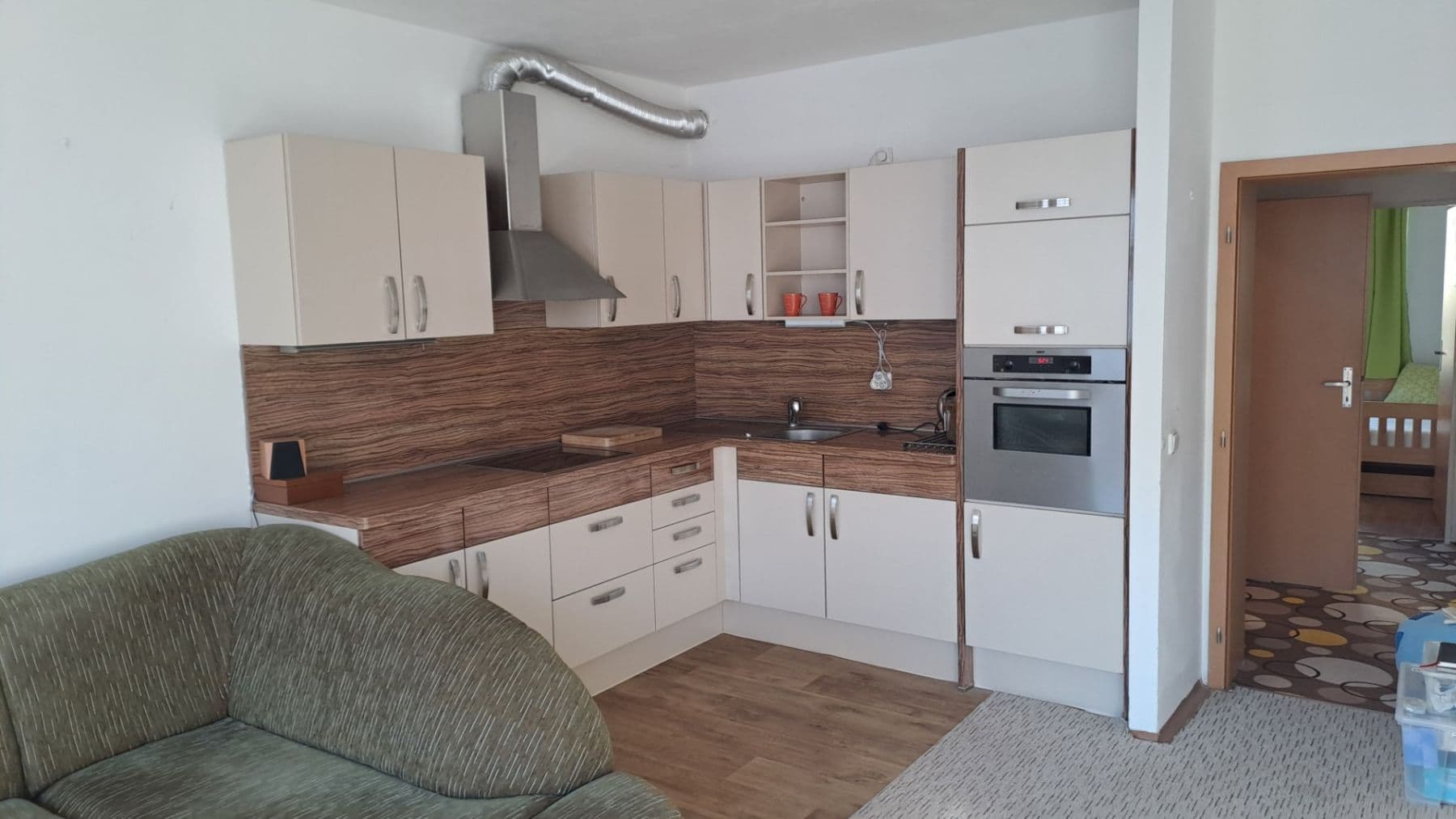 2 bedroom with open-plan kitchen flat to rent, 82 m², Jírova, Brno, Jihomoravský Region 2 bedroom with open-plan kitchen flat to rent, 82 m², Jírova, Brno, Jihomoravský Region