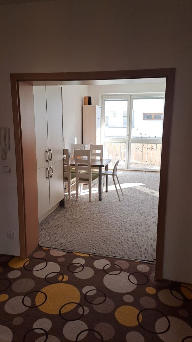 2 bedroom with open-plan kitchen flat to rent, 82 m², Jírova, Brno, Jihomoravský Region 2 bedroom with open-plan kitchen flat to rent, 82 m², Jírova, Brno, Jihomoravský Region