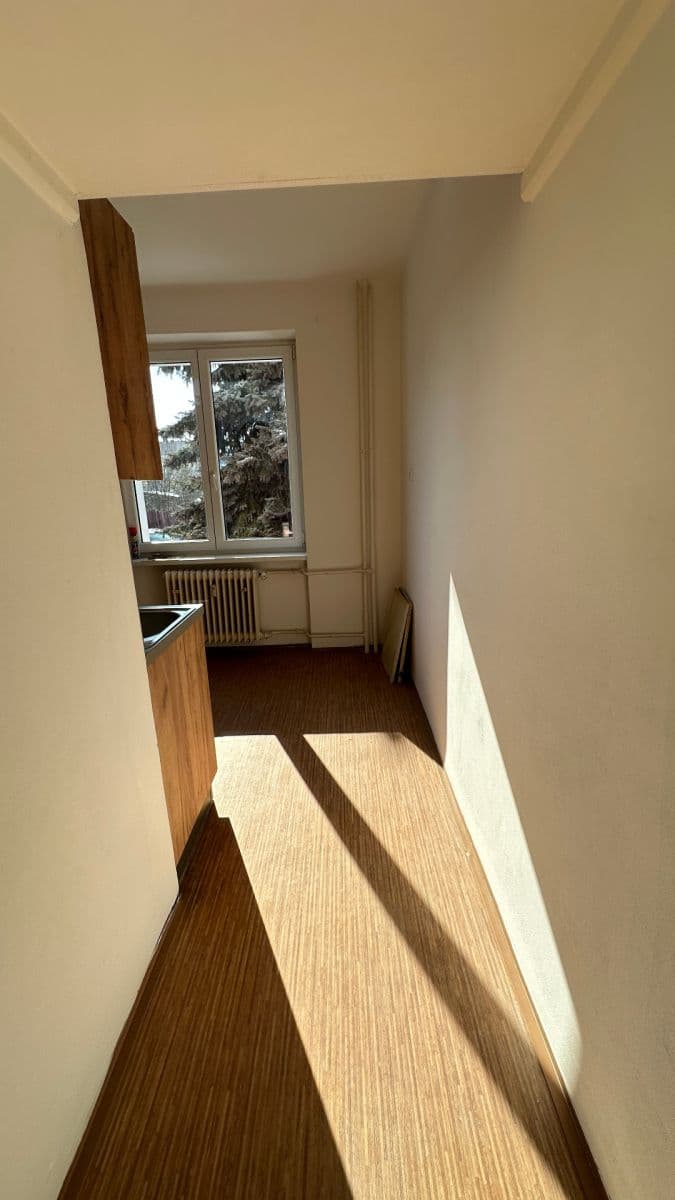 2 bedroom flat to rent, 70 m², nábřeží T. G. Masaryka, Rakovník, Středočeský Region 2 bedroom flat to rent, 70 m², nábřeží T. G. Masaryka, Rakovník, Středočeský Region