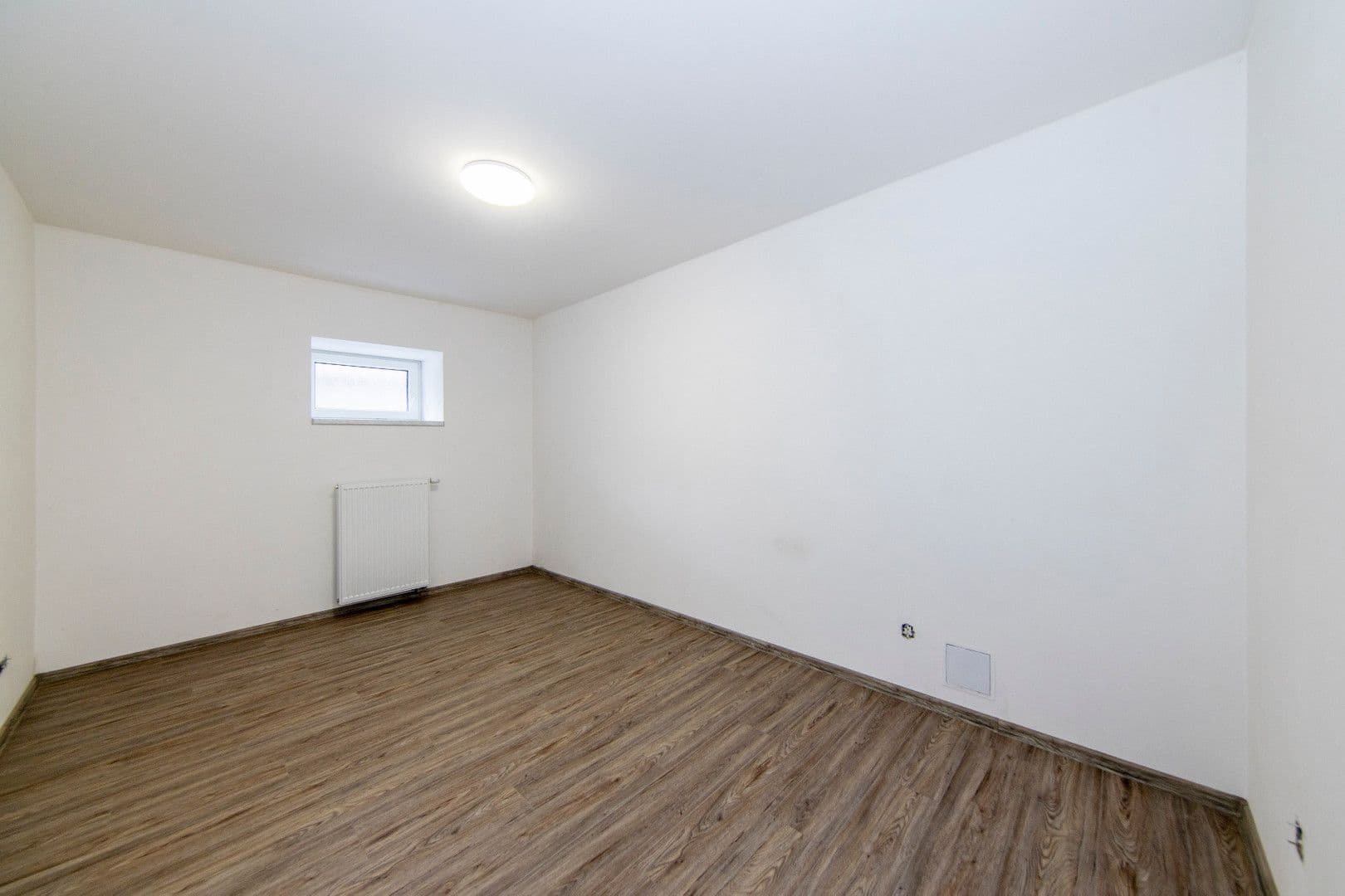 1 bedroom with open-plan kitchen flat to rent, 51 m², U Plynárny, Prague, Prague 1 bedroom with open-plan kitchen flat to rent, 51 m², U Plynárny, Prague, Prague