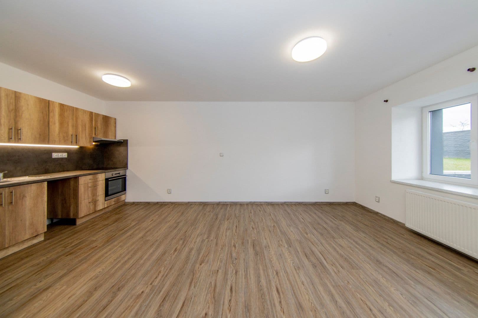 1 bedroom with open-plan kitchen flat to rent, 51 m², U Plynárny, Prague, Prague 1 bedroom with open-plan kitchen flat to rent, 51 m², U Plynárny, Prague, Prague