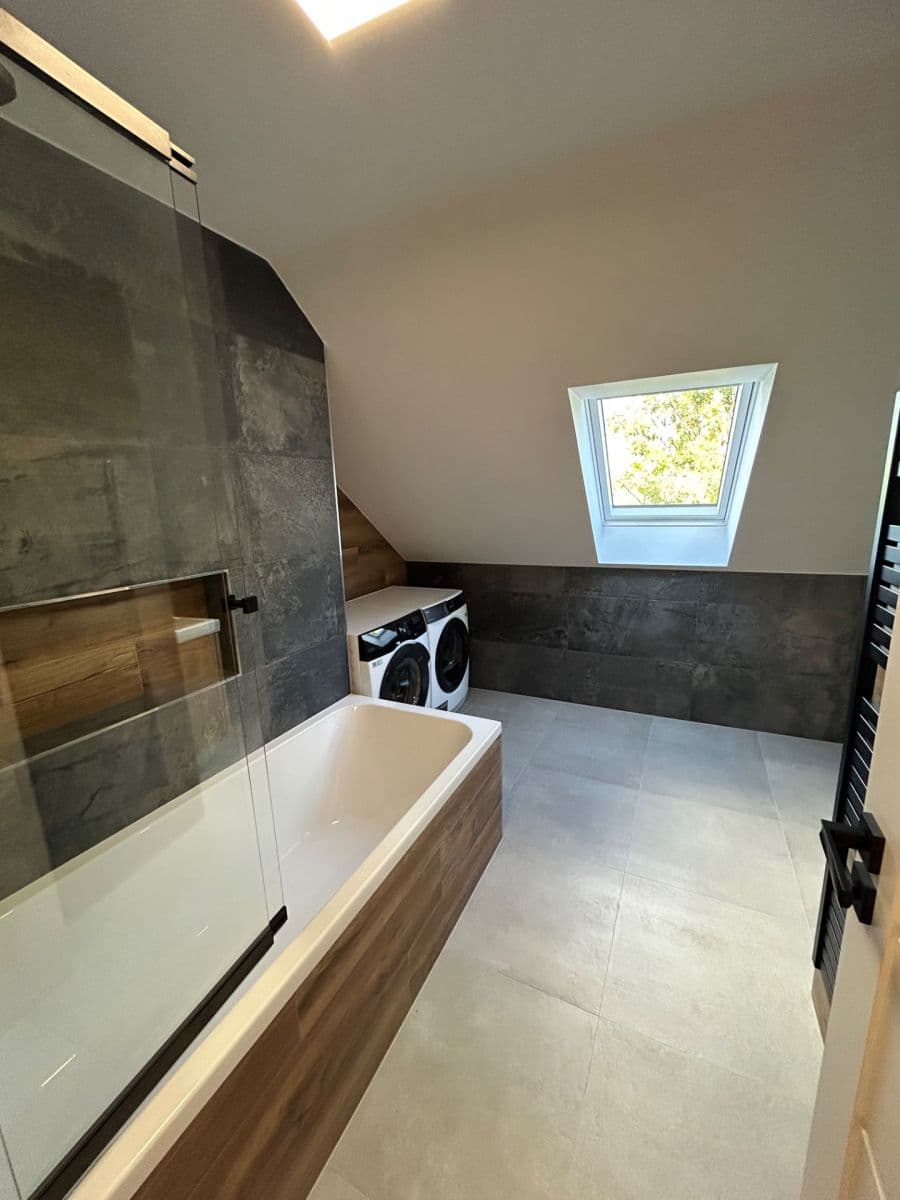 2 bedroom with open-plan kitchen flat to rent, 77 m², Baarova, Prague, Prague 2 bedroom with open-plan kitchen flat to rent, 77 m², Baarova, Prague, Prague