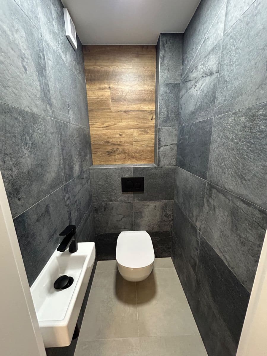 2 bedroom with open-plan kitchen flat to rent, 77 m², Baarova, Prague, Prague 2 bedroom with open-plan kitchen flat to rent, 77 m², Baarova, Prague, Prague