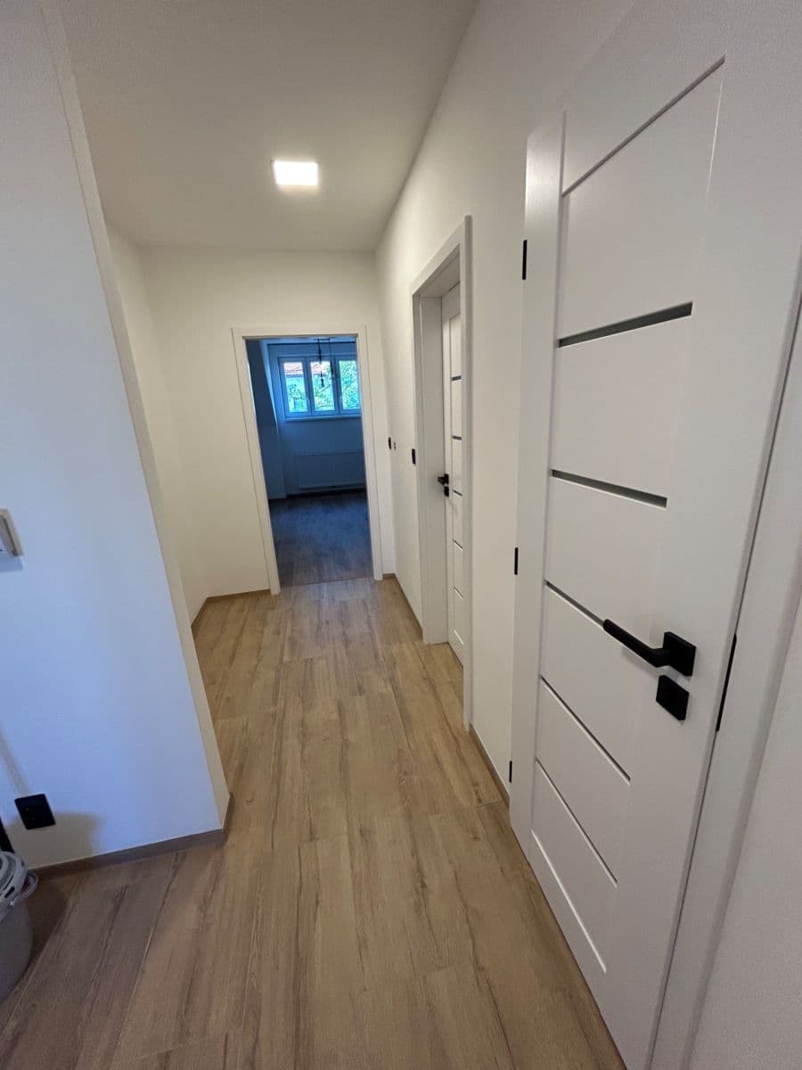 2 bedroom with open-plan kitchen flat to rent, 77 m², Baarova, Prague, Prague 2 bedroom with open-plan kitchen flat to rent, 77 m², Baarova, Prague, Prague