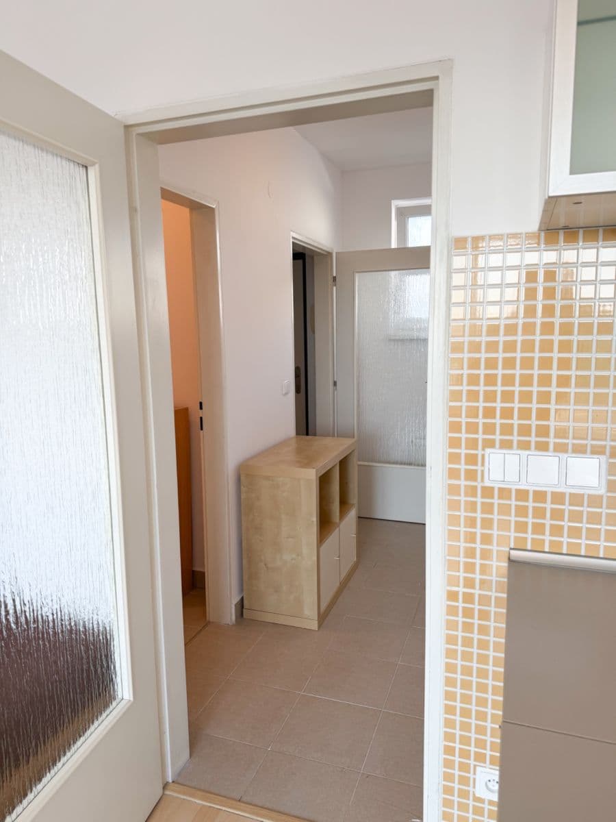 Studio flat to rent, 42 m², Novobohdalecká, Prague, Prague Studio flat to rent, 42 m², Novobohdalecká, Prague, Prague