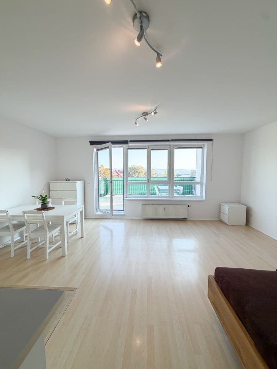 Studio flat to rent, 42 m², Novobohdalecká, Prague, Prague Studio flat to rent, 42 m², Novobohdalecká, Prague, Prague