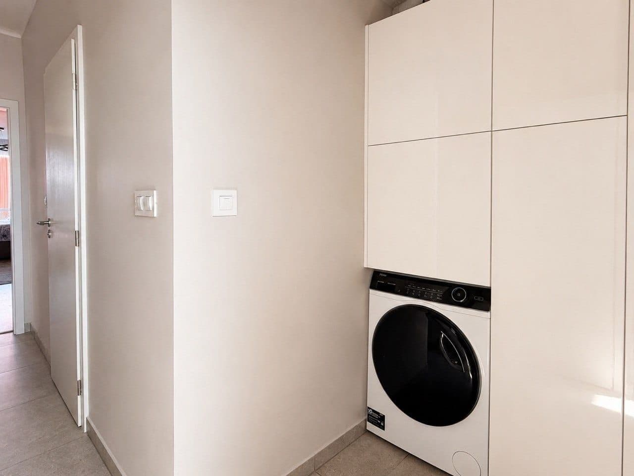 Studio flat to rent, 38 m², Choceradská, Prague, Prague Studio flat to rent, 38 m², Choceradská, Prague, Prague