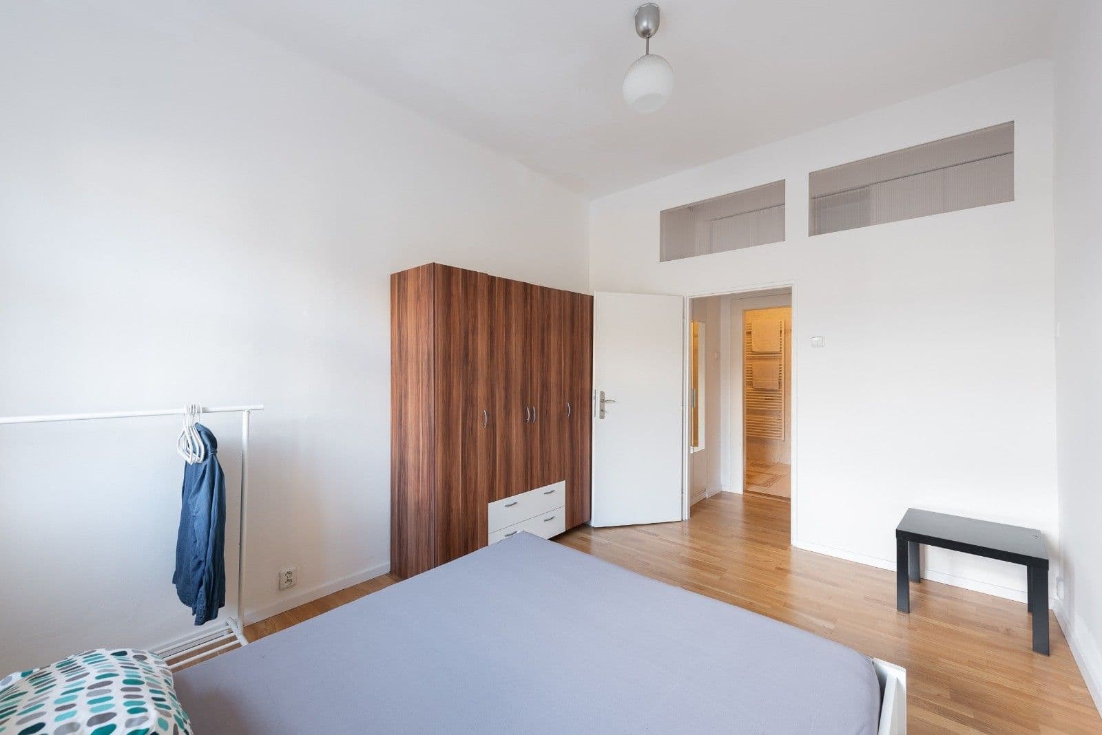 1 bedroom with open-plan kitchen flat for sale, 42 m², Vrchlického, Prague, Prague 1 bedroom with open-plan kitchen flat for sale, 42 m², Vrchlického, Prague, Prague