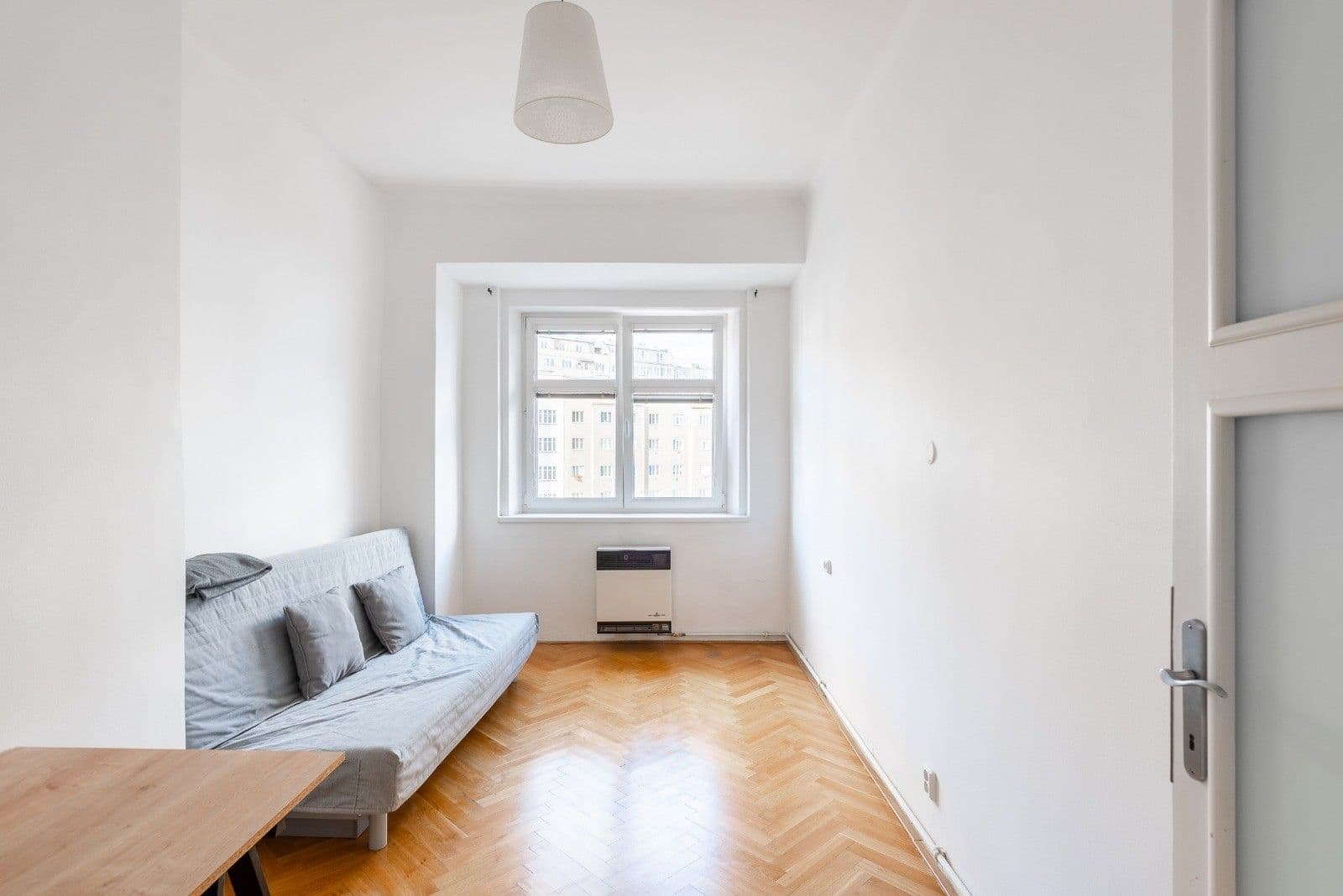 1 bedroom with open-plan kitchen flat for sale, 42 m², Vrchlického, Prague, Prague 1 bedroom with open-plan kitchen flat for sale, 42 m², Vrchlického, Prague, Prague