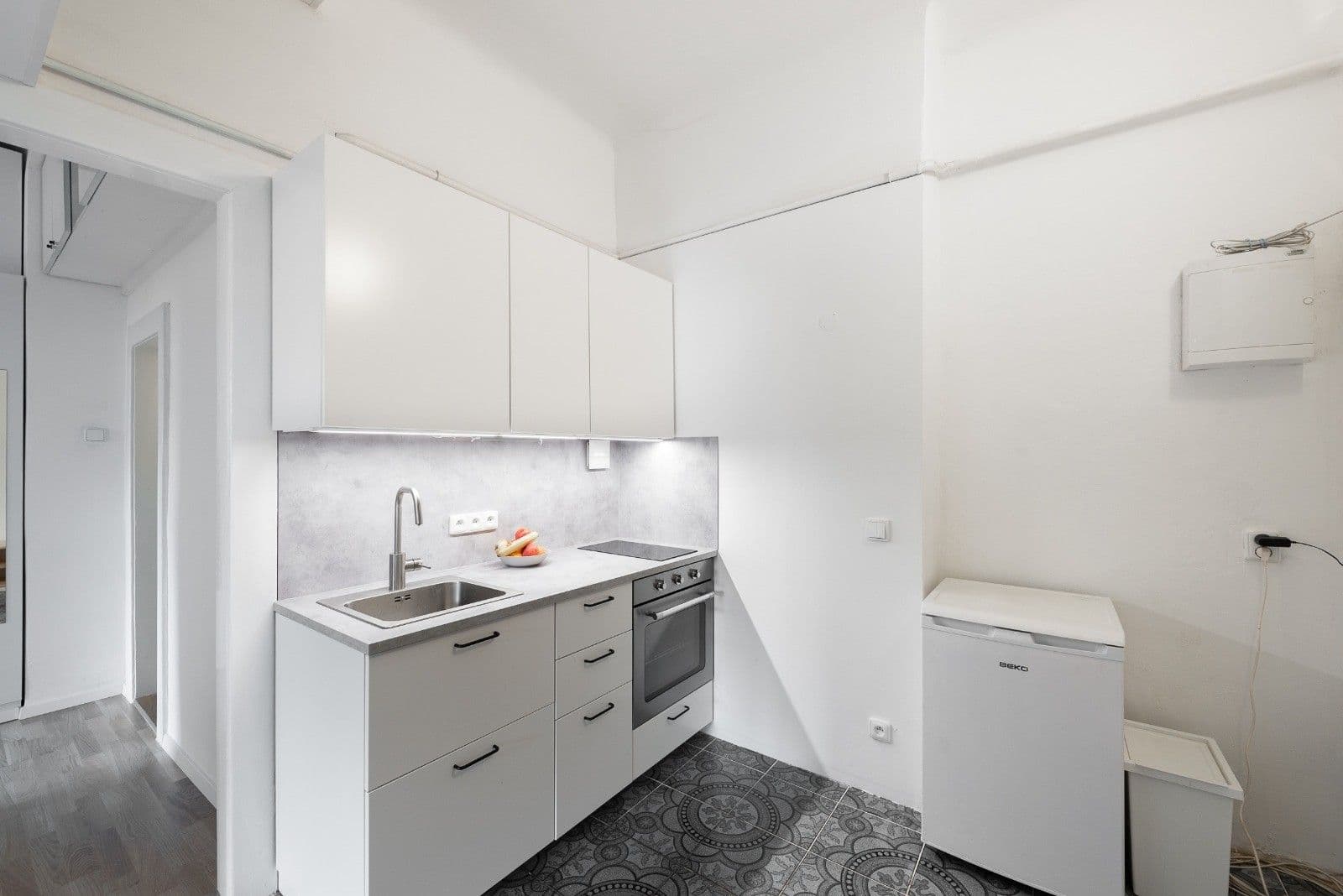 1 bedroom with open-plan kitchen flat for sale, 42 m², Vrchlického, Prague, Prague 1 bedroom with open-plan kitchen flat for sale, 42 m², Vrchlického, Prague, Prague