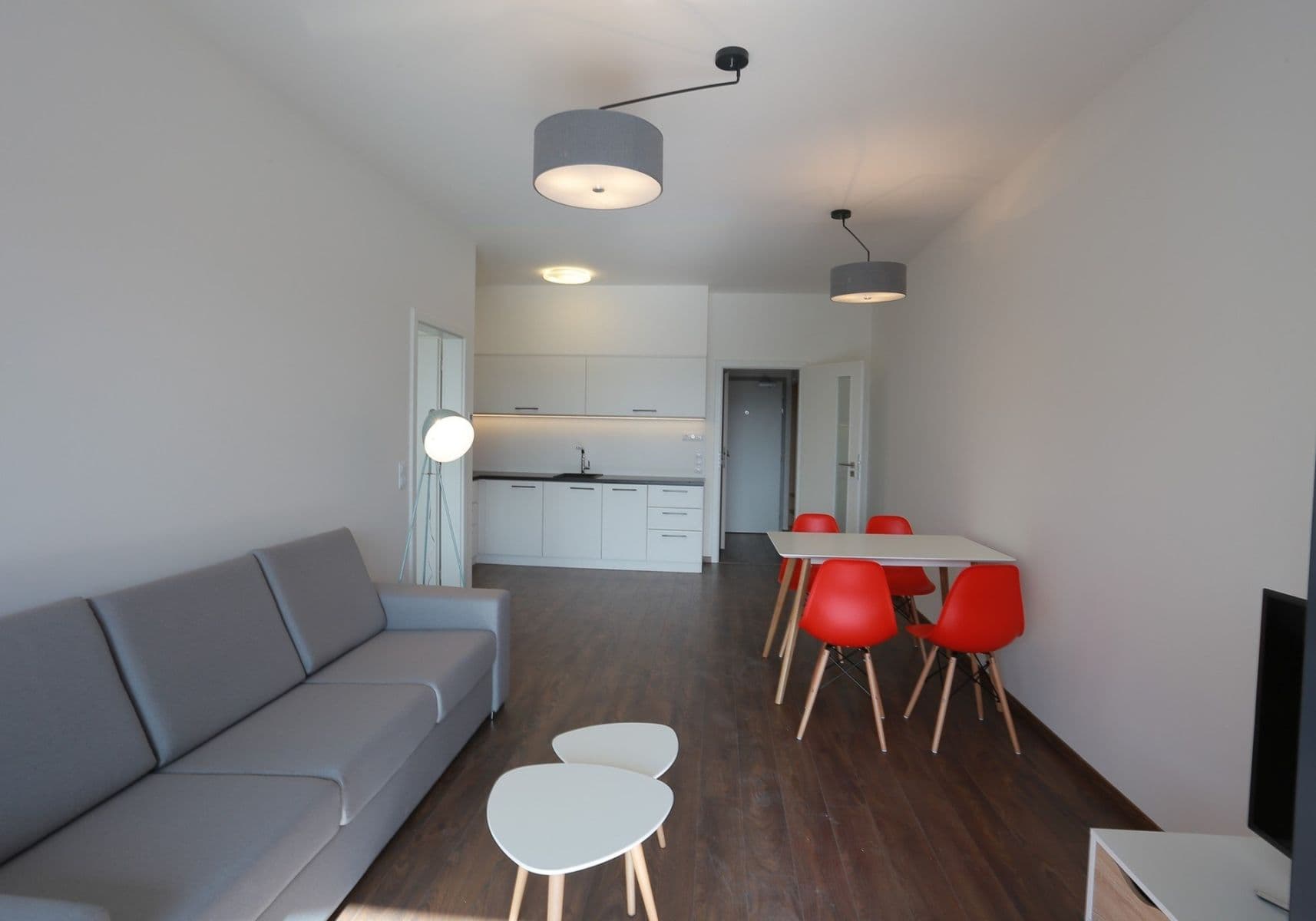 1 bedroom with open-plan kitchen flat to rent, 57 m², U Mlýnského kanálu, Prague, Prague 1 bedroom with open-plan kitchen flat to rent, 57 m², U Mlýnského kanálu, Prague, Prague