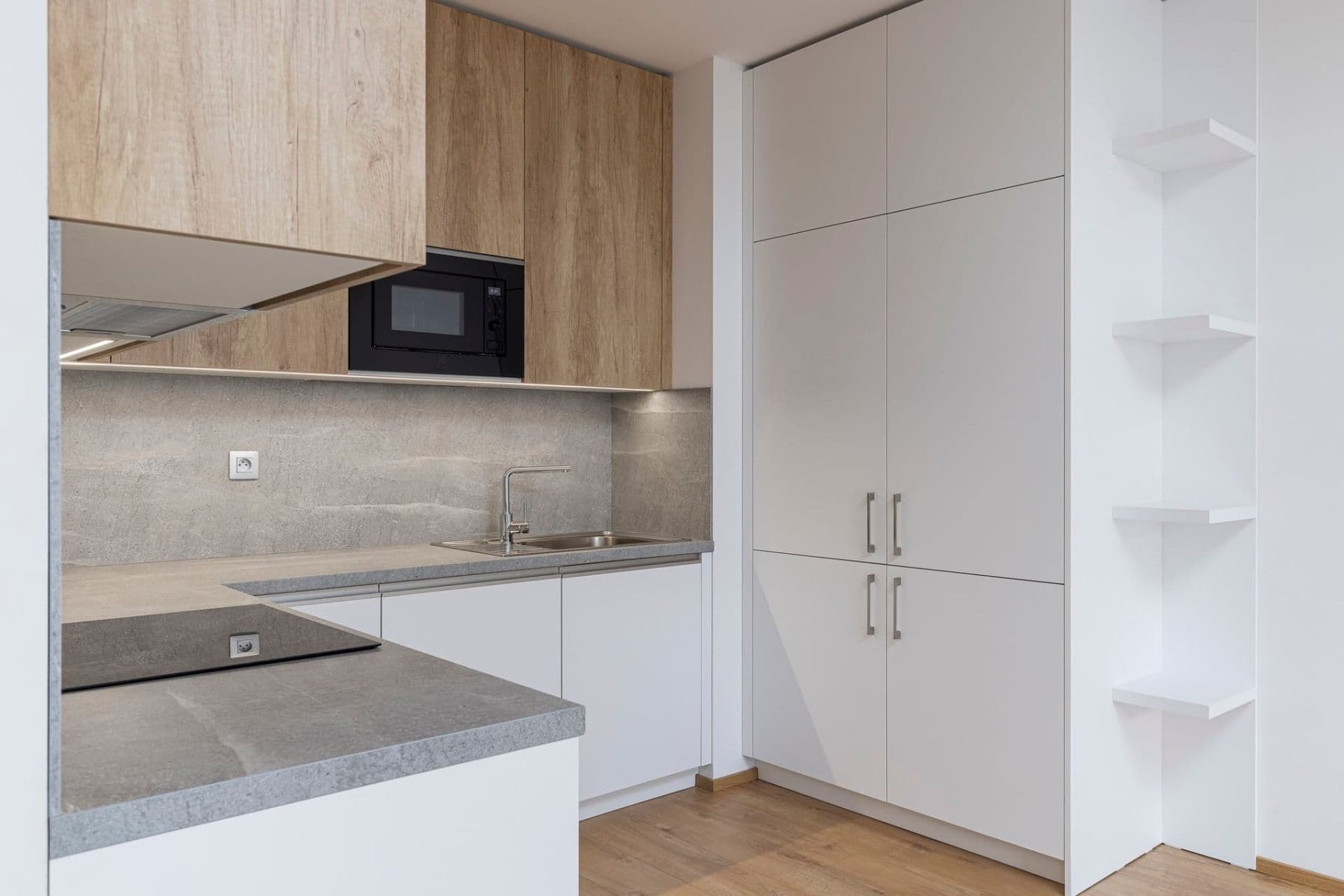 1 bedroom with open-plan kitchen flat to rent, 56 m², Nebřenická, Prague, Prague 1 bedroom with open-plan kitchen flat to rent, 56 m², Nebřenická, Prague, Prague