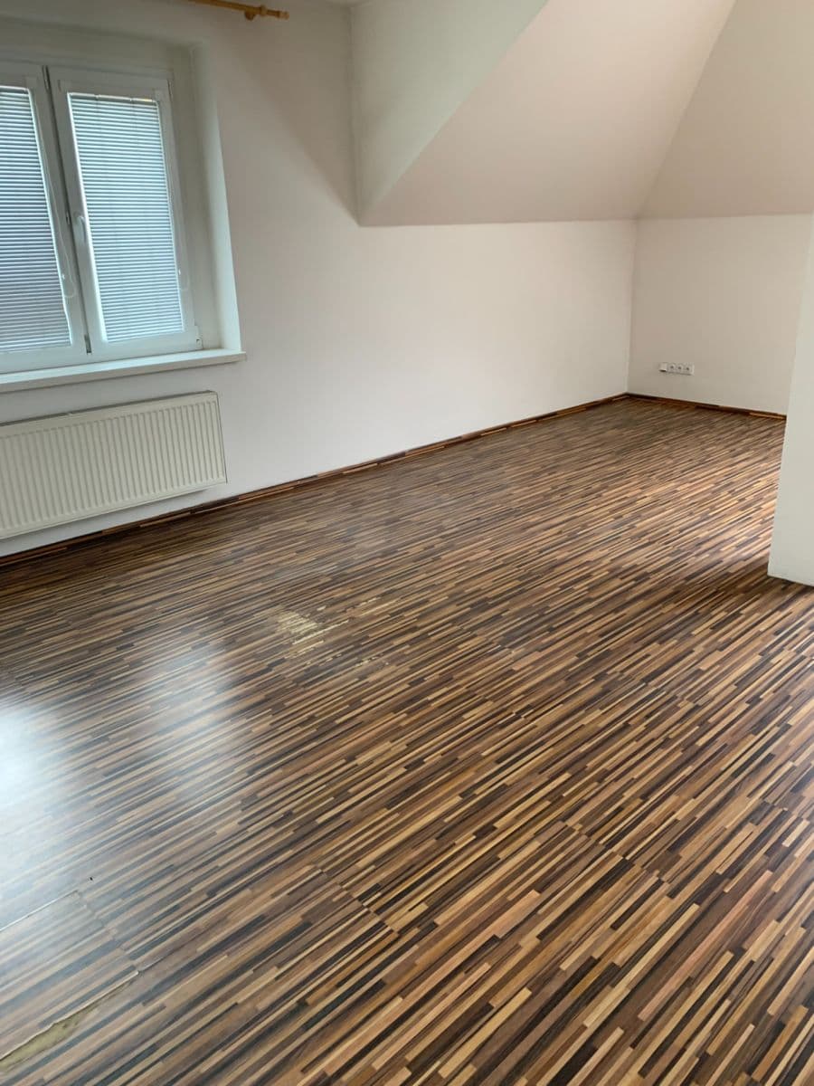 1 bedroom with open-plan kitchen flat to rent, 86 m², Jeremenkova, Prague, Prague 1 bedroom with open-plan kitchen flat to rent, 86 m², Jeremenkova, Prague, Prague