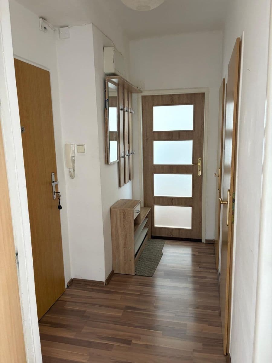 2 bedroom flat to rent, 53 m², Pod Lipami, Prague, Prague 2 bedroom flat to rent, 53 m², Pod Lipami, Prague, Prague
