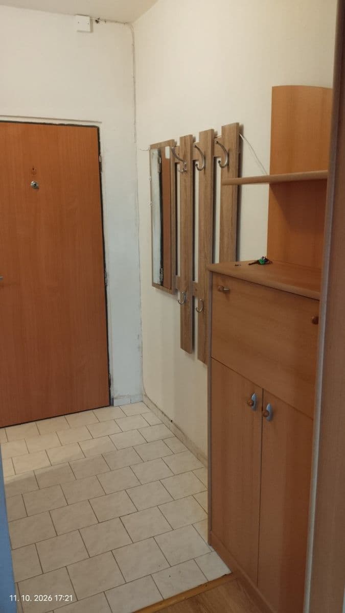 Studio flat to rent, 23 m², Horolezecká, Prague, Prague Studio flat to rent, 23 m², Horolezecká, Prague, Prague