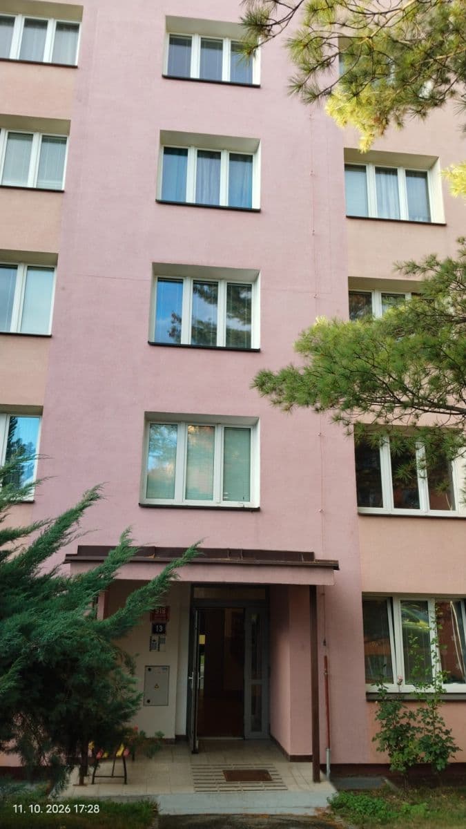 Studio flat to rent, 23 m², Horolezecká, Prague, Prague Studio flat to rent, 23 m², Horolezecká, Prague, Prague