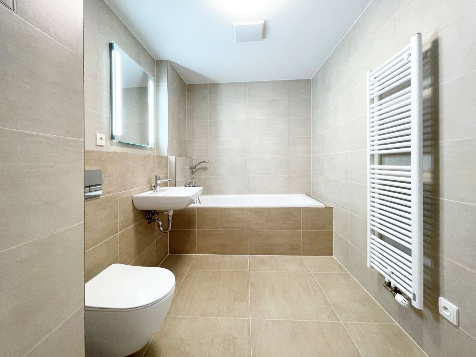Studio flat to rent, 32 m², Olgy Havlové, Prague, Prague Studio flat to rent, 32 m², Olgy Havlové, Prague, Prague