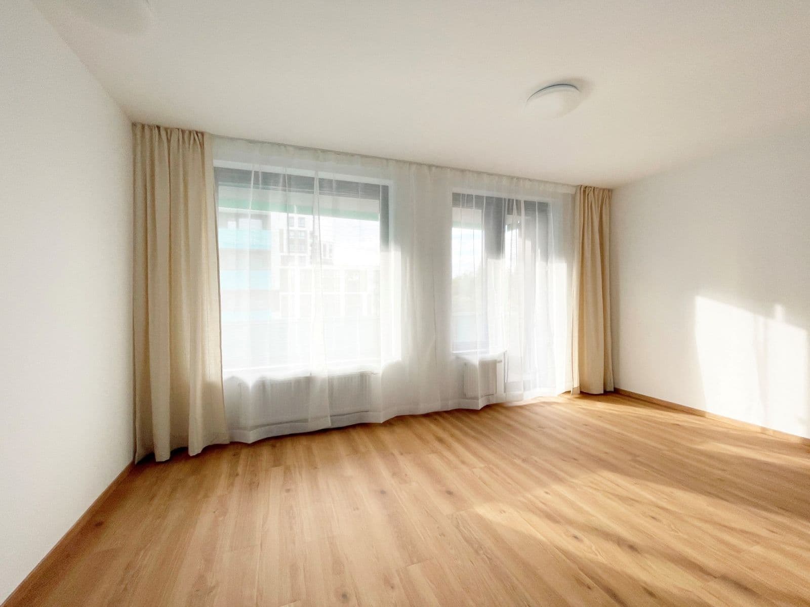 Studio flat to rent, 32 m², Olgy Havlové, Prague, Prague Studio flat to rent, 32 m², Olgy Havlové, Prague, Prague