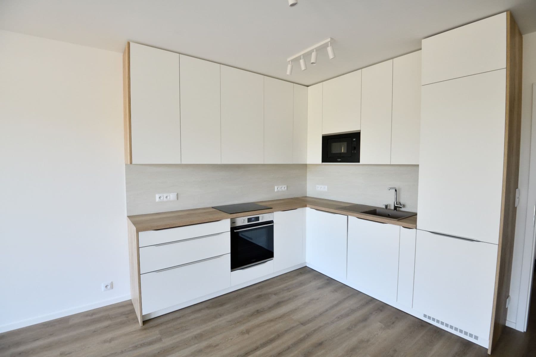 1 bedroom with open-plan kitchen flat to rent, 53 m², Josefa Truhláře, Brandýs nad Labem-Stará Boleslav, Středočeský Region 1 bedroom with open-plan kitchen flat to rent, 53 m², Josefa Truhláře, Brandýs nad Labem-Stará Boleslav, Středočeský Region
