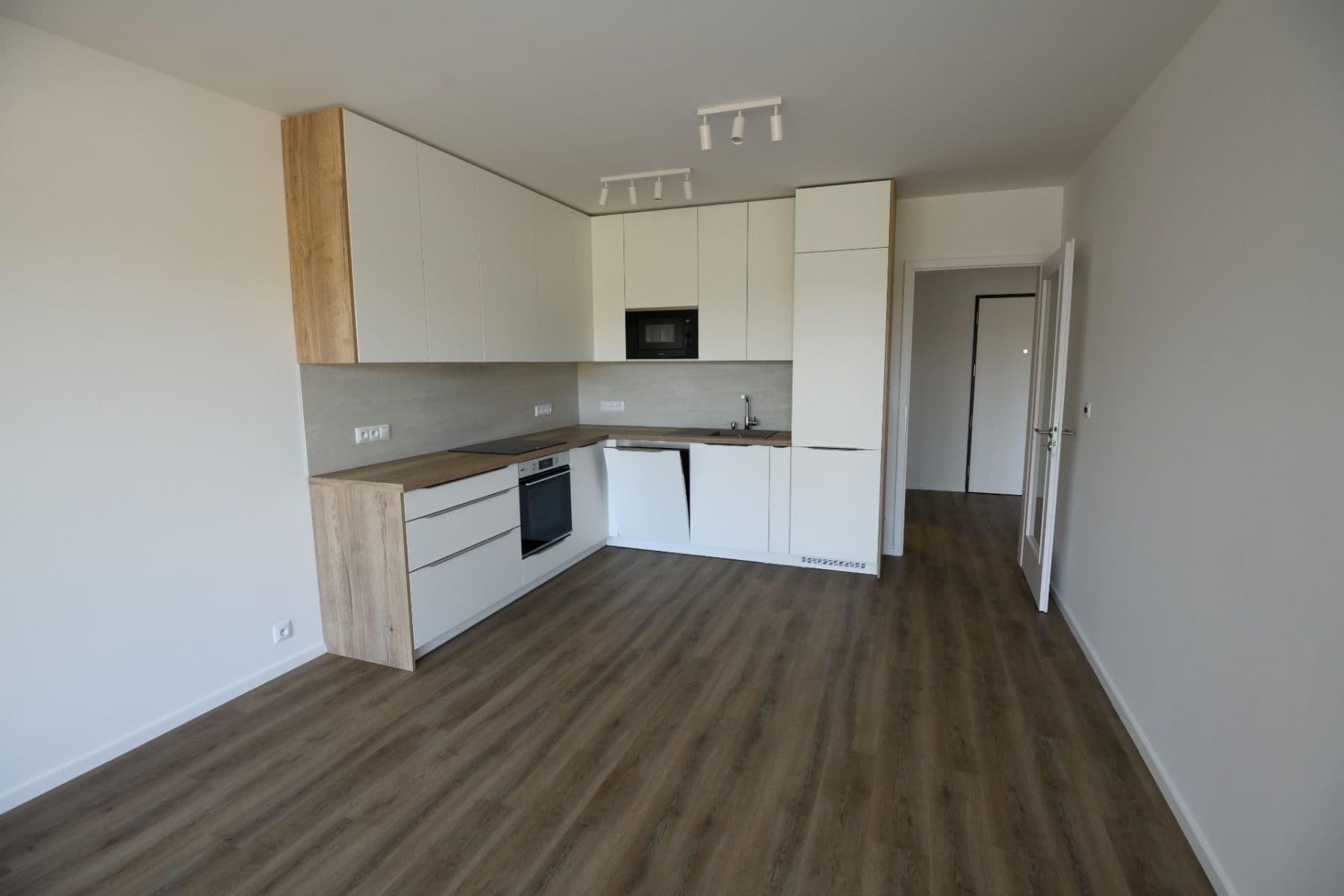 1 bedroom with open-plan kitchen flat to rent, 53 m², Josefa Truhláře, Brandýs nad Labem-Stará Boleslav, Středočeský Region 1 bedroom with open-plan kitchen flat to rent, 53 m², Josefa Truhláře, Brandýs nad Labem-Stará Boleslav, Středočeský Region