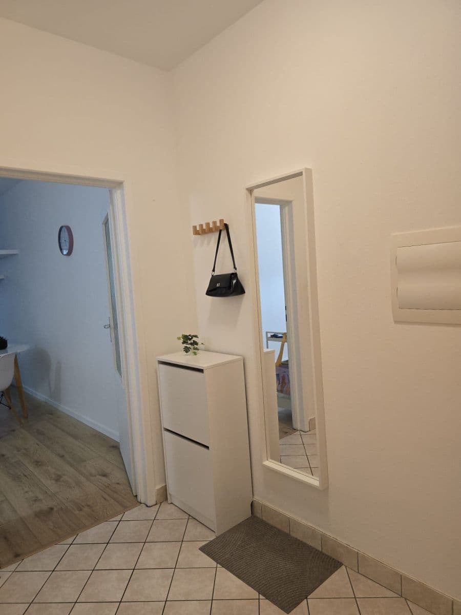 Small studio flat to rent, 44 m², Papraďová, Ružinov, Bratislavský Region Small studio flat to rent, 44 m², Papraďová, Ružinov, Bratislavský Region