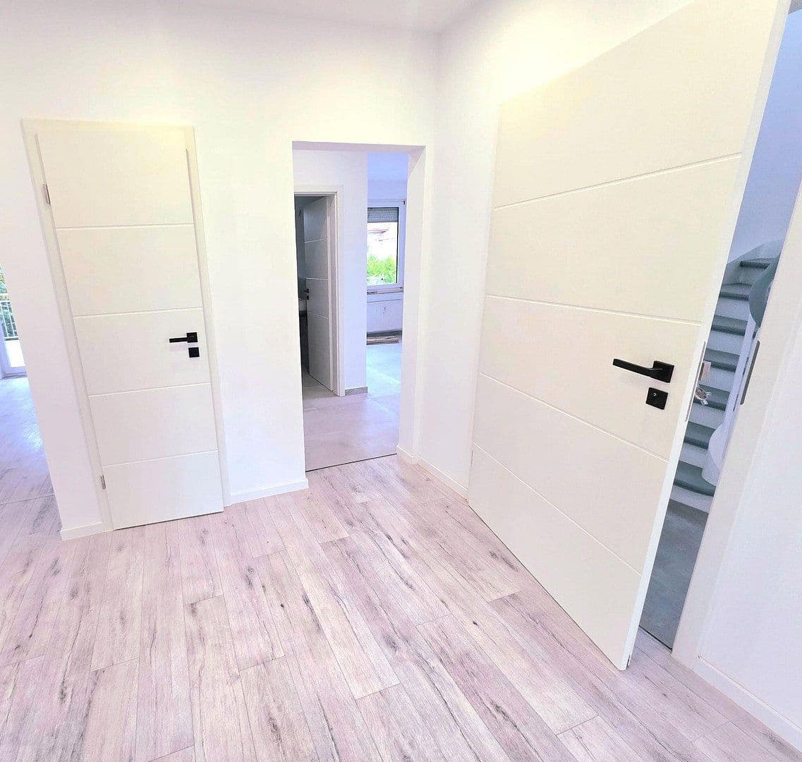 3 bedroom with open-plan kitchen flat to rent, 100 m², Obereisesheimer Straße 21, Heilbronn, Baden-Württemberg 3 bedroom with open-plan kitchen flat to rent, 100 m², Obereisesheimer Straße 21, Heilbronn, Baden-Württemberg