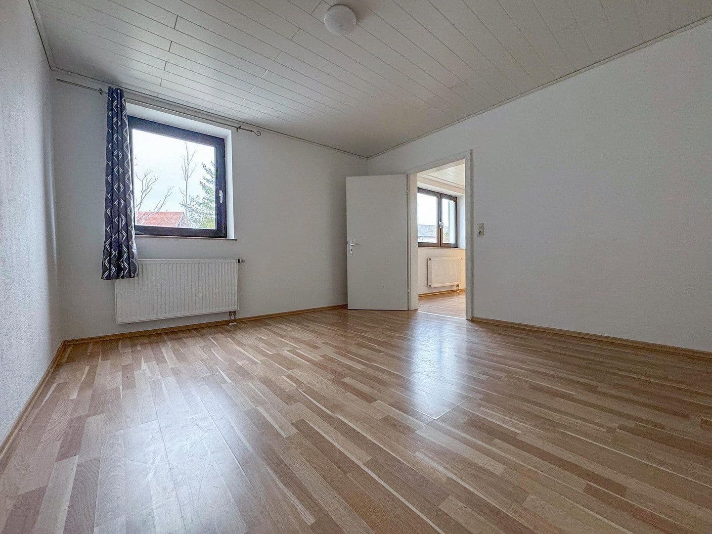 non-residential property for sale, 3,902 m², Großkarlbach, Rhineland-Palatinate non-residential property for sale, 3,902 m², Großkarlbach, Rhineland-Palatinate