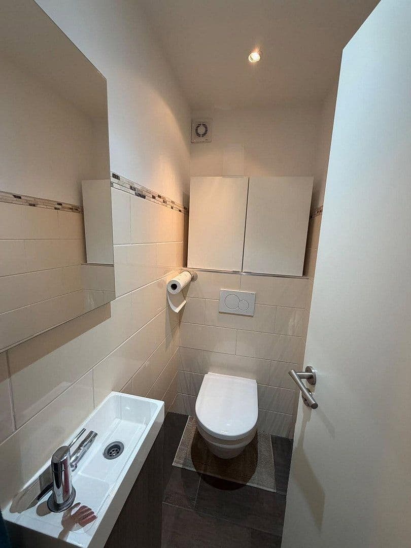 3 bedroom flat to rent, 92 m², Frankfurt am Main, Hesse 3 bedroom flat to rent, 92 m², Frankfurt am Main, Hesse