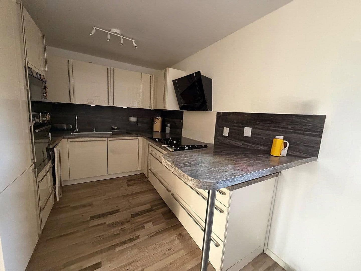 3 bedroom flat to rent, 92 m², Frankfurt am Main, Hesse 3 bedroom flat to rent, 92 m², Frankfurt am Main, Hesse