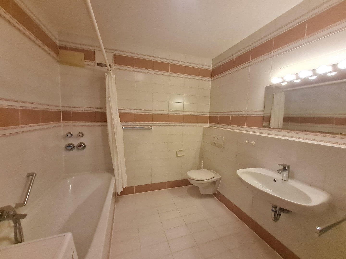 2 bedroom flat to rent, 74 m², Sauerlach, Bavaria 2 bedroom flat to rent, 74 m², Sauerlach, Bavaria