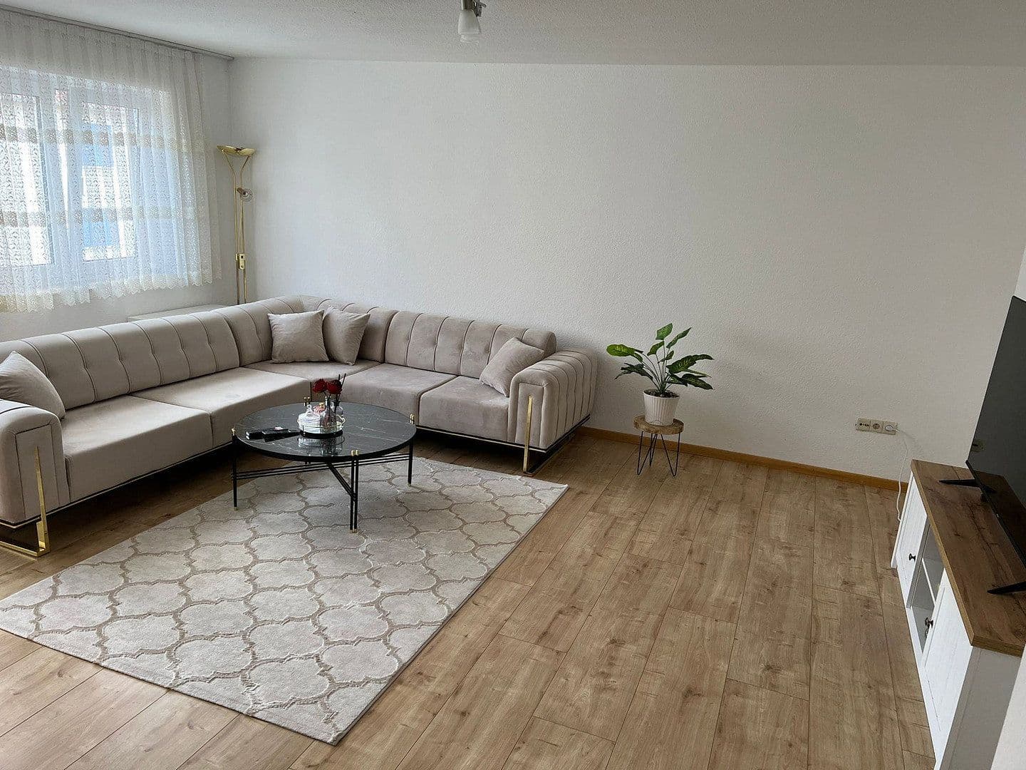 3 bedroom with open-plan kitchen flat for sale, 118 m², Brunnenstr. 15/1, Krauchenwies, Baden-Württemberg 3 bedroom with open-plan kitchen flat for sale, 118 m², Brunnenstr. 15/1, Krauchenwies, Baden-Württemberg