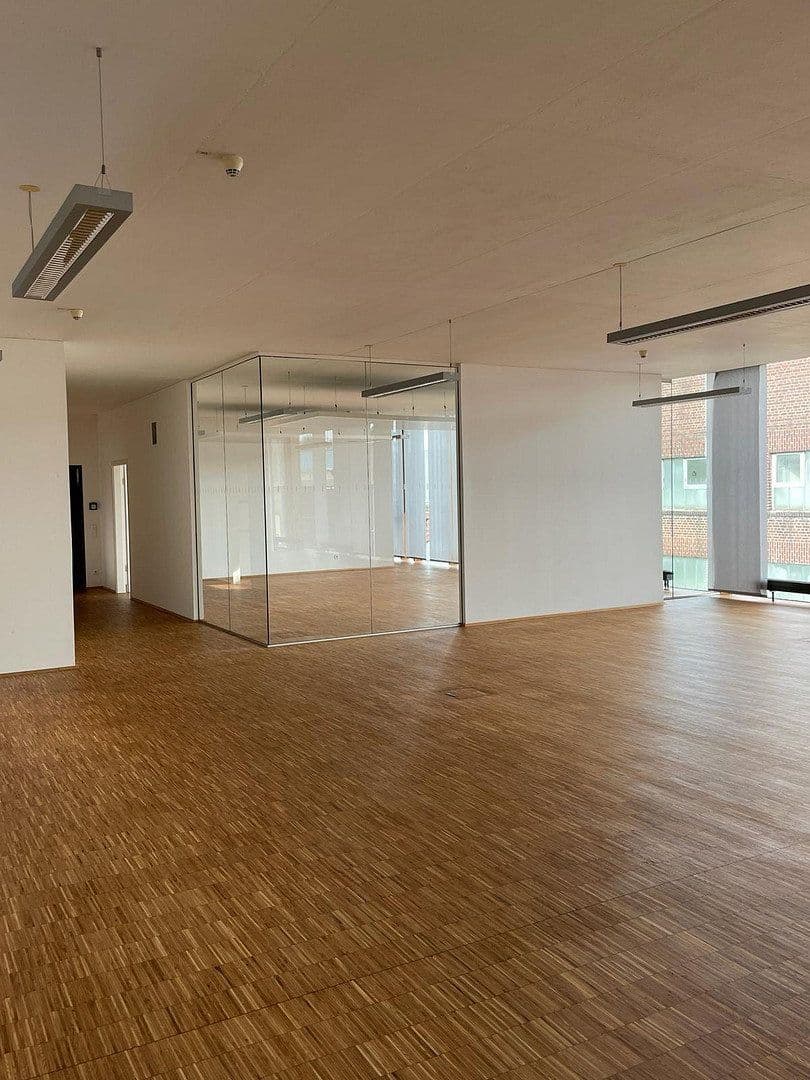 office to rent, 1,314 m², Industriestraße 30, Remscheid, North Rhine-Westphalia office to rent, 1,314 m², Industriestraße 30, Remscheid, North Rhine-Westphalia
