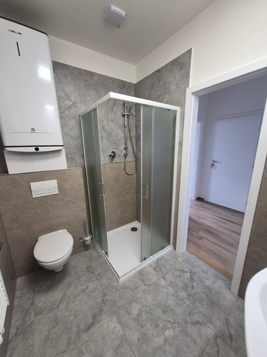 1 bedroom with open-plan kitchen flat to rent, 45 m², Revoluční, Přeštice, Plzeňský Region 1 bedroom with open-plan kitchen flat to rent, 45 m², Revoluční, Přeštice, Plzeňský Region