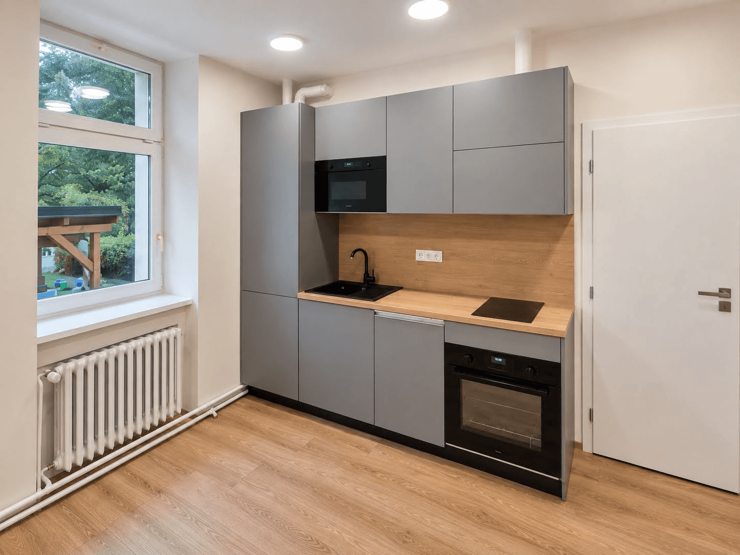 1 bedroom with open-plan kitchen flat to rent, 38 m², Zvěřinova, Brno, Jihomoravský Region 1 bedroom with open-plan kitchen flat to rent, 38 m², Zvěřinova, Brno, Jihomoravský Region