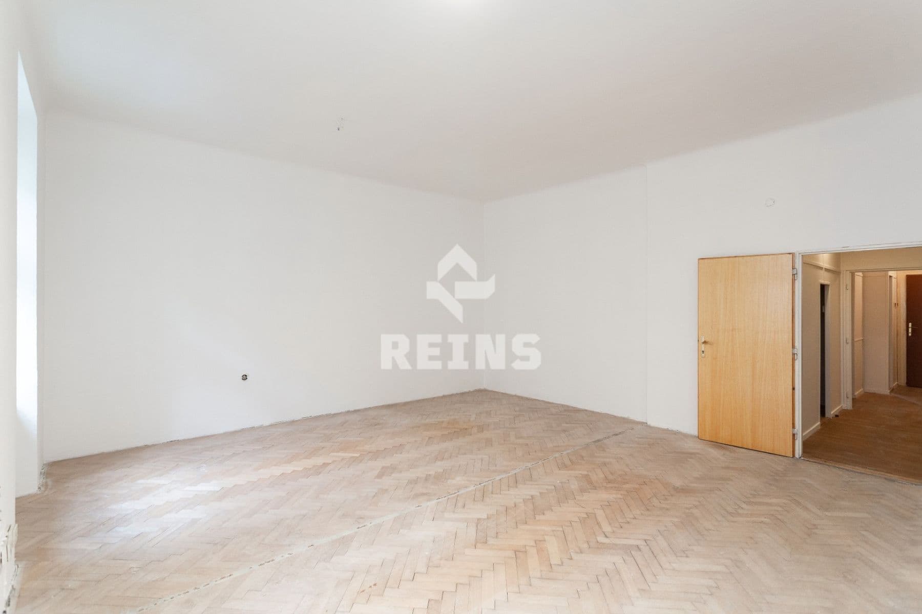 2 bedroom with open-plan kitchen flat for sale, 99 m², Vltavská, Prague, Prague 2 bedroom with open-plan kitchen flat for sale, 99 m², Vltavská, Prague, Prague