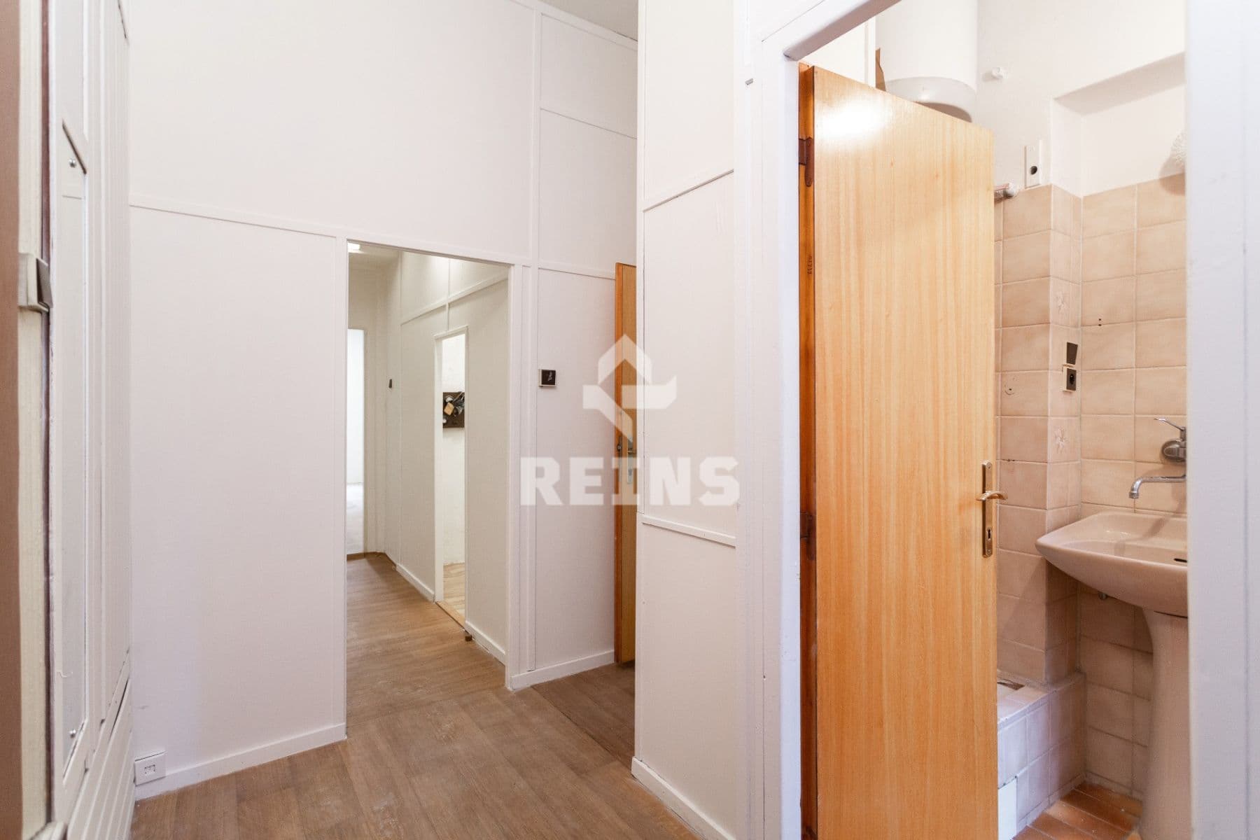 2 bedroom with open-plan kitchen flat for sale, 99 m², Vltavská, Prague, Prague 2 bedroom with open-plan kitchen flat for sale, 99 m², Vltavská, Prague, Prague