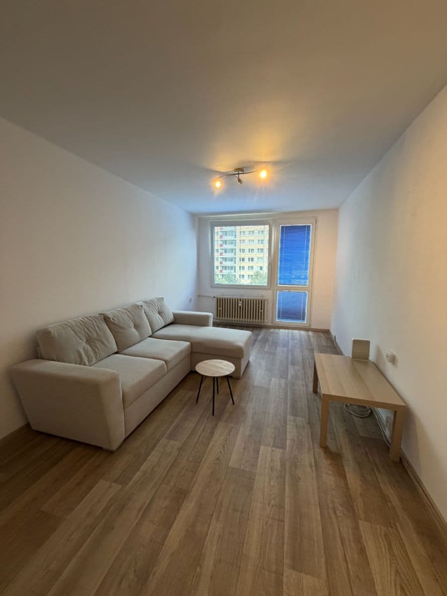 1 bedroom with open-plan kitchen flat to rent, 43 m², Frýdlantská, Prague, Prague 1 bedroom with open-plan kitchen flat to rent, 43 m², Frýdlantská, Prague, Prague