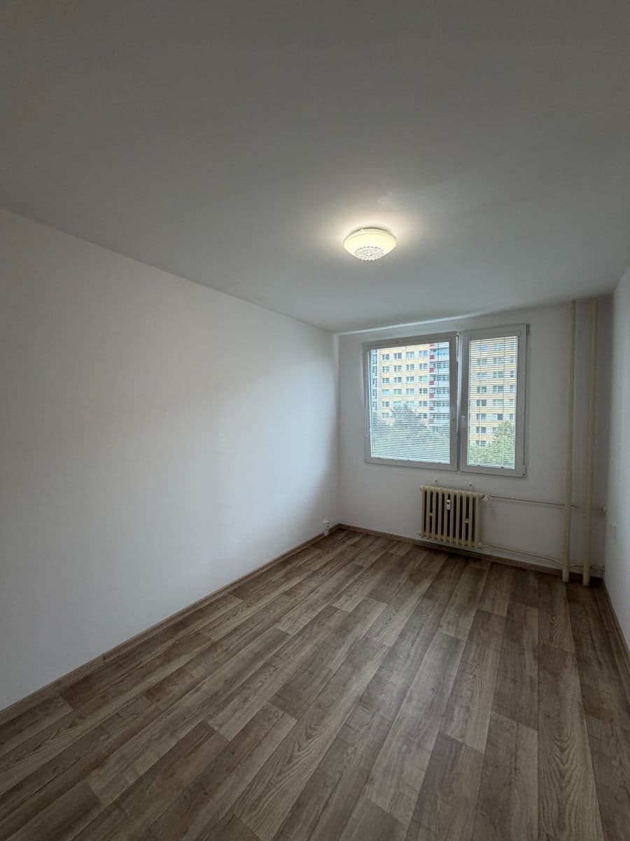 1 bedroom with open-plan kitchen flat to rent, 43 m², Frýdlantská, Prague, Prague 1 bedroom with open-plan kitchen flat to rent, 43 m², Frýdlantská, Prague, Prague