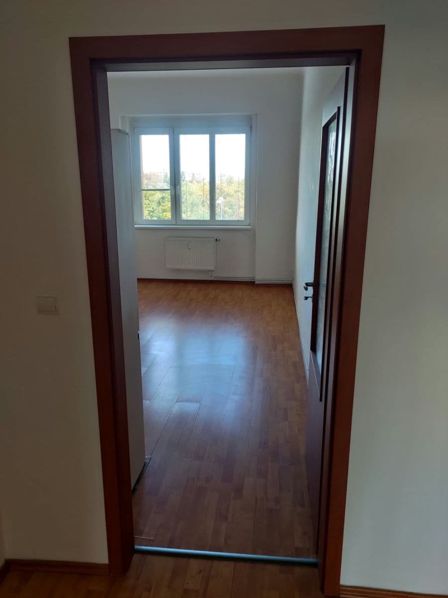 2 bedroom with open-plan kitchen flat to rent, 74 m², Jihlavská, Prague, Prague 2 bedroom with open-plan kitchen flat to rent, 74 m², Jihlavská, Prague, Prague