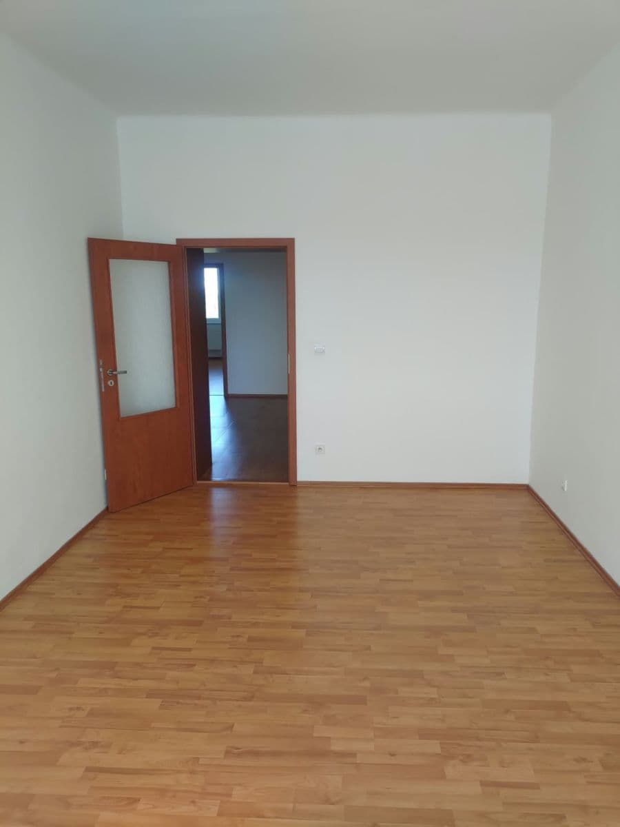 2 bedroom with open-plan kitchen flat to rent, 74 m², Jihlavská, Prague, Prague 2 bedroom with open-plan kitchen flat to rent, 74 m², Jihlavská, Prague, Prague