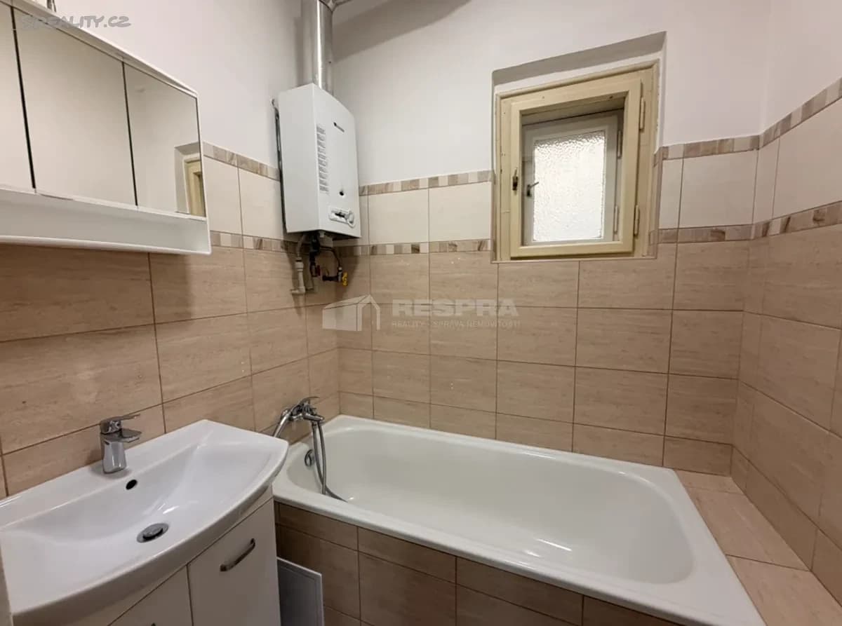 3 bedroom flat to rent, 60 m², Biskupcova, Prague, Prague 3 bedroom flat to rent, 60 m², Biskupcova, Prague, Prague
