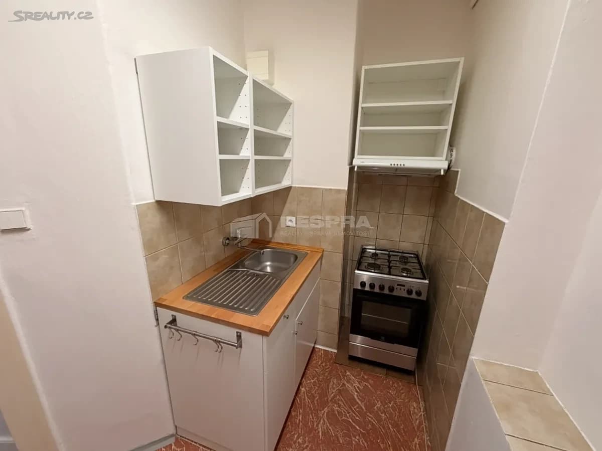 3 bedroom flat to rent, 60 m², Biskupcova, Prague, Prague 3 bedroom flat to rent, 60 m², Biskupcova, Prague, Prague