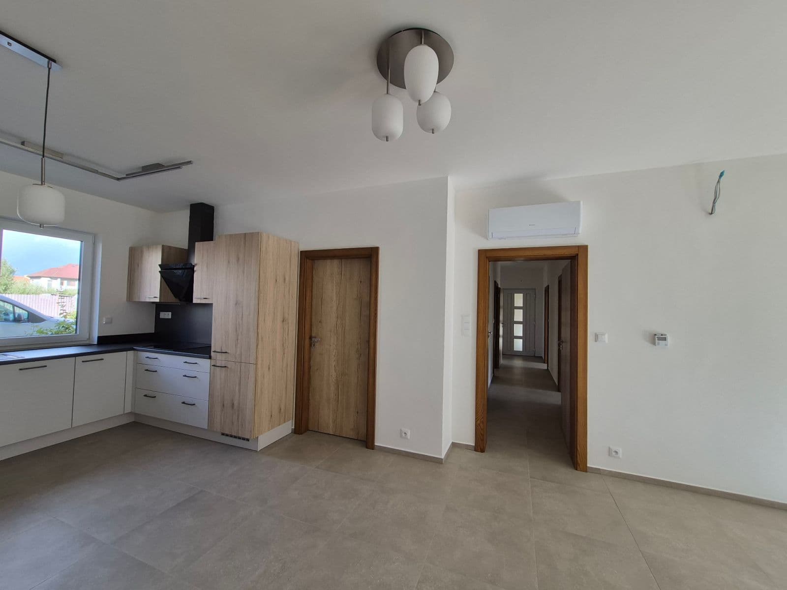 3 bedroom with open-plan kitchen flat to rent, 100 m², Revoluční, Přeštice, Plzeňský Region 3 bedroom with open-plan kitchen flat to rent, 100 m², Revoluční, Přeštice, Plzeňský Region