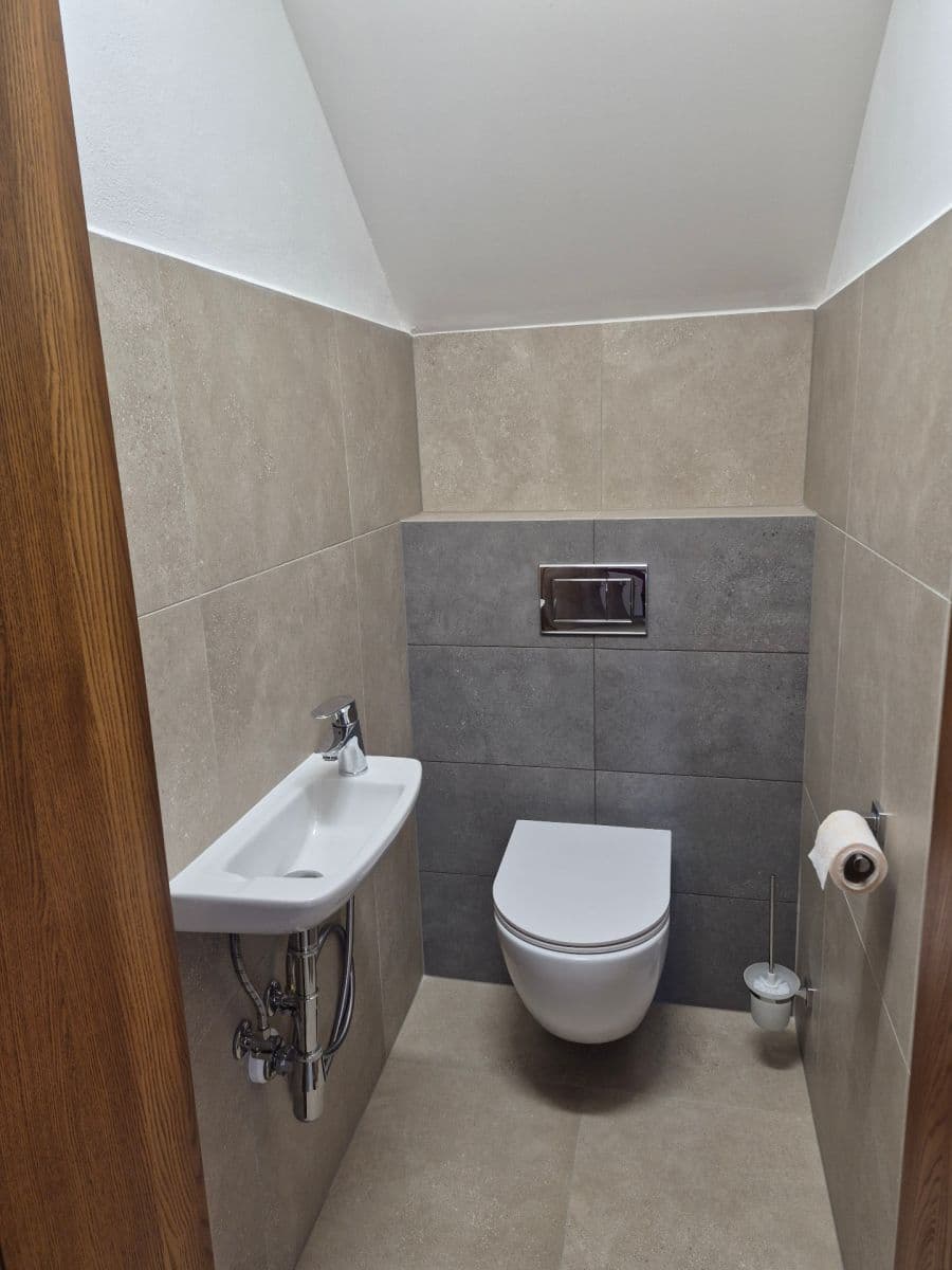 3 bedroom with open-plan kitchen flat to rent, 100 m², Revoluční, Přeštice, Plzeňský Region 3 bedroom with open-plan kitchen flat to rent, 100 m², Revoluční, Přeštice, Plzeňský Region
